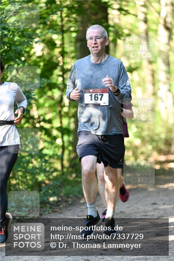 06.10.2024 - Bramfelder Halbmarathon 2024 Dr. Thomas Lammeyer http://msf.ph/oto/7337729 06.10.2024 10:22:53 Laufen 33, 167, 49 meine-sportfotos.de