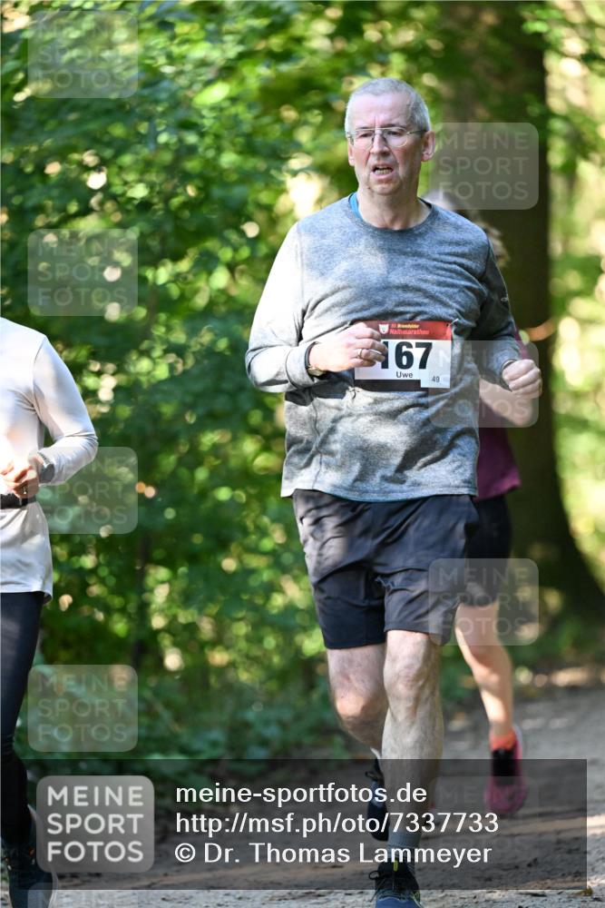 06.10.2024 - Bramfelder Halbmarathon 2024 Dr. Thomas Lammeyer http://msf.ph/oto/7337733 06.10.2024 10:22:53 Laufen 33, 167, 49 meine-sportfotos.de