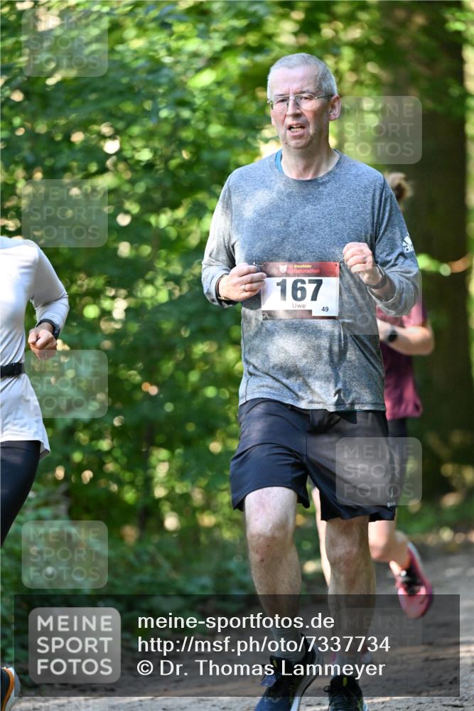 06.10.2024 - Bramfelder Halbmarathon 2024 Dr. Thomas Lammeyer http://msf.ph/oto/7337734 06.10.2024 10:22:53 Laufen 167, 49 meine-sportfotos.de