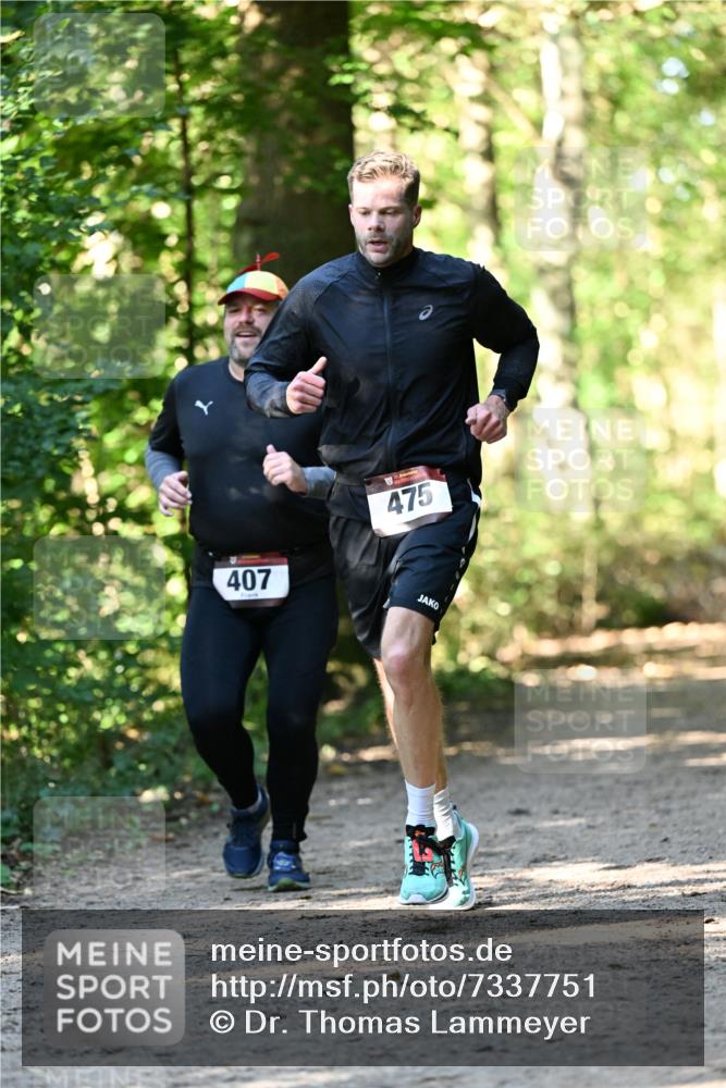 06.10.2024 - Bramfelder Halbmarathon 2024 Dr. Thomas Lammeyer http://msf.ph/oto/7337751 06.10.2024 10:23:01 Laufen 407, 475 meine-sportfotos.de