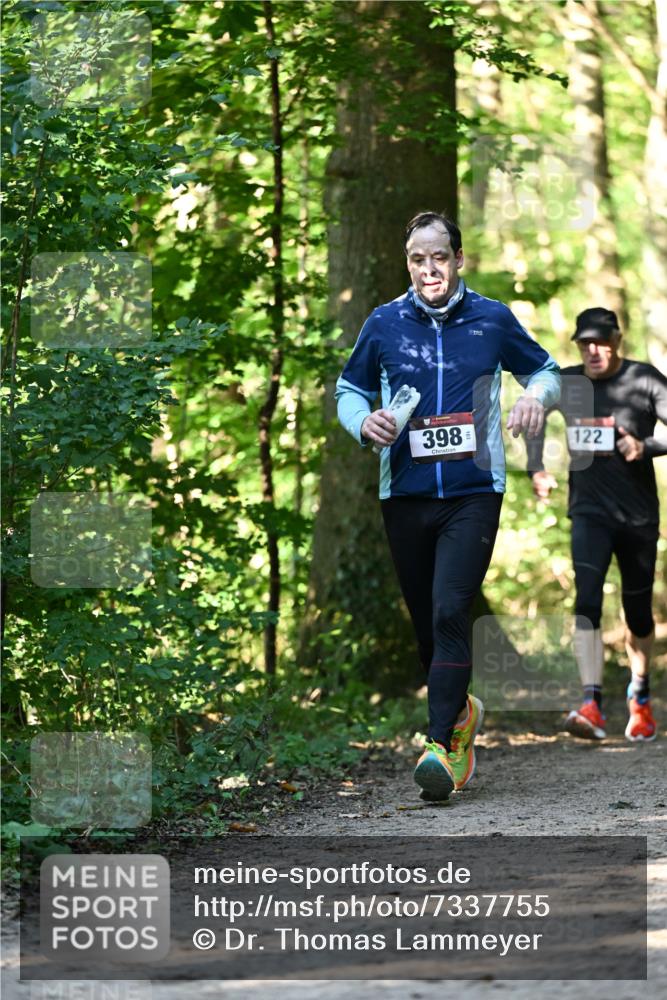 06.10.2024 - Bramfelder Halbmarathon 2024 Dr. Thomas Lammeyer http://msf.ph/oto/7337755 06.10.2024 10:23:09 Laufen 398, 122 meine-sportfotos.de