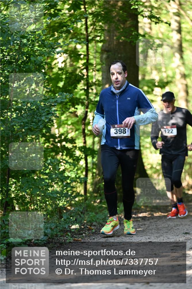 06.10.2024 - Bramfelder Halbmarathon 2024 Dr. Thomas Lammeyer http://msf.ph/oto/7337757 06.10.2024 10:23:09 Laufen 398, 122 meine-sportfotos.de