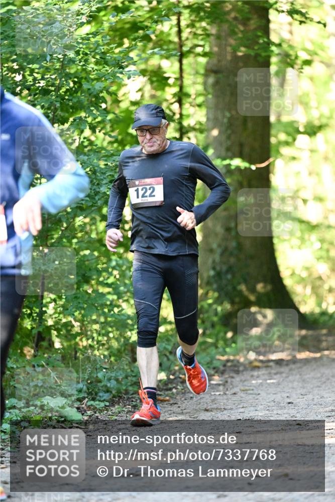 06.10.2024 - Bramfelder Halbmarathon 2024 Dr. Thomas Lammeyer http://msf.ph/oto/7337768 06.10.2024 10:23:11 Laufen 122 meine-sportfotos.de