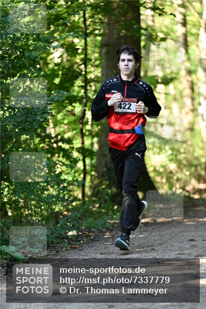 06.10.2024 - Bramfelder Halbmarathon 2024 Dr. Thomas Lammeyer http://msf.ph/oto/7337779 06.10.2024 10:23:14 Laufen 422 meine-sportfotos.de