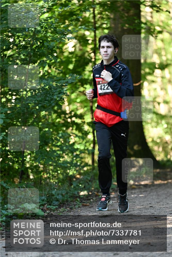 06.10.2024 - Bramfelder Halbmarathon 2024 Dr. Thomas Lammeyer http://msf.ph/oto/7337781 06.10.2024 10:23:14 Laufen 422 meine-sportfotos.de