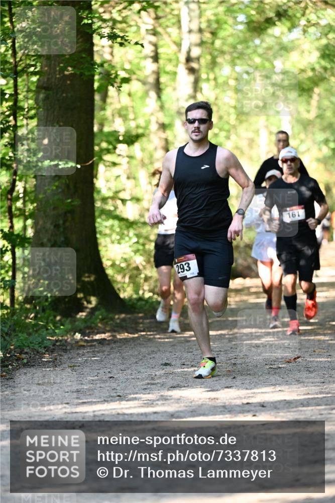 06.10.2024 - Bramfelder Halbmarathon 2024 Dr. Thomas Lammeyer http://msf.ph/oto/7337813 06.10.2024 10:23:26 Laufen 293, 168, 161 meine-sportfotos.de