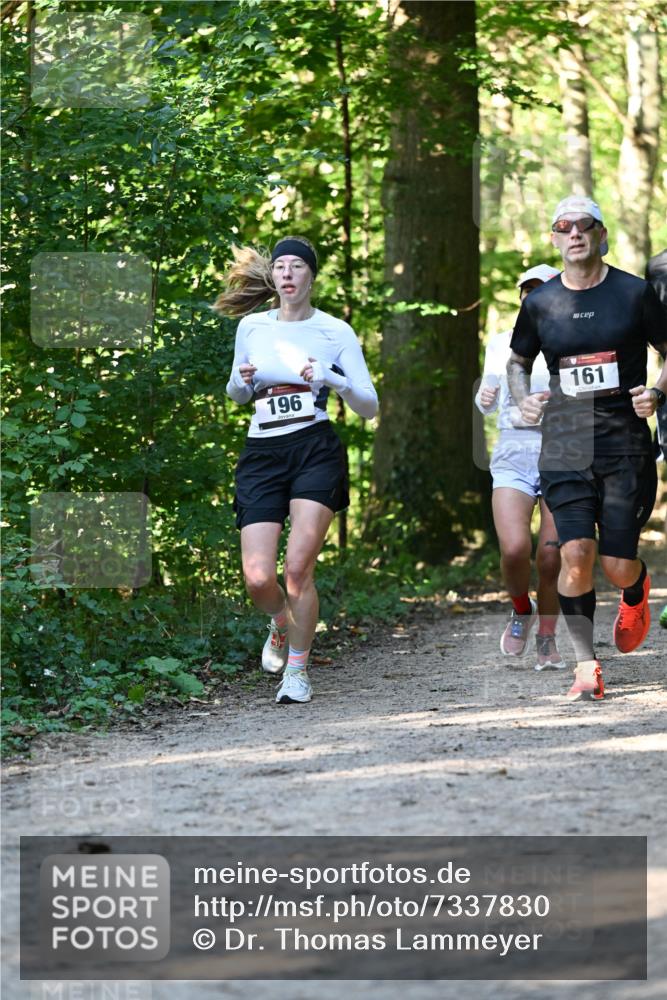 06.10.2024 - Bramfelder Halbmarathon 2024 Dr. Thomas Lammeyer http://msf.ph/oto/7337830 06.10.2024 10:23:29 Laufen 196, 161 meine-sportfotos.de