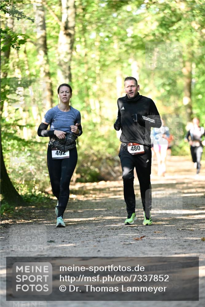06.10.2024 - Bramfelder Halbmarathon 2024 Dr. Thomas Lammeyer http://msf.ph/oto/7337852 06.10.2024 10:23:35 Laufen 492, 480 meine-sportfotos.de