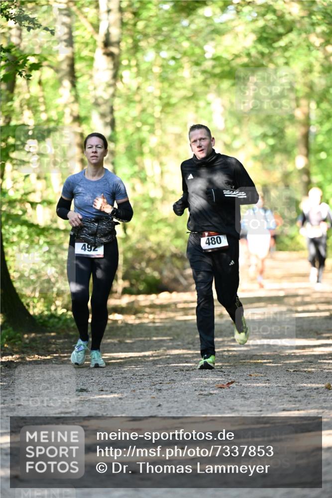06.10.2024 - Bramfelder Halbmarathon 2024 Dr. Thomas Lammeyer http://msf.ph/oto/7337853 06.10.2024 10:23:35 Laufen 492, 480 meine-sportfotos.de