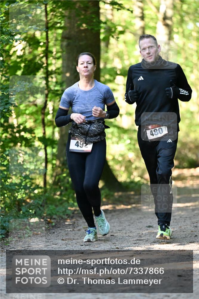 06.10.2024 - Bramfelder Halbmarathon 2024 Dr. Thomas Lammeyer http://msf.ph/oto/7337866 06.10.2024 10:23:36 Laufen 492, 480 meine-sportfotos.de