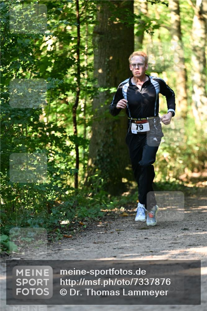 06.10.2024 - Bramfelder Halbmarathon 2024 Dr. Thomas Lammeyer http://msf.ph/oto/7337876 06.10.2024 10:23:43 Laufen 79, 89 meine-sportfotos.de