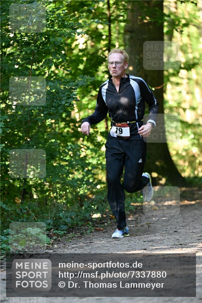 06.10.2024 - Bramfelder Halbmarathon 2024 Dr. Thomas Lammeyer http://msf.ph/oto/7337880 06.10.2024 10:23:44 Laufen 79 meine-sportfotos.de