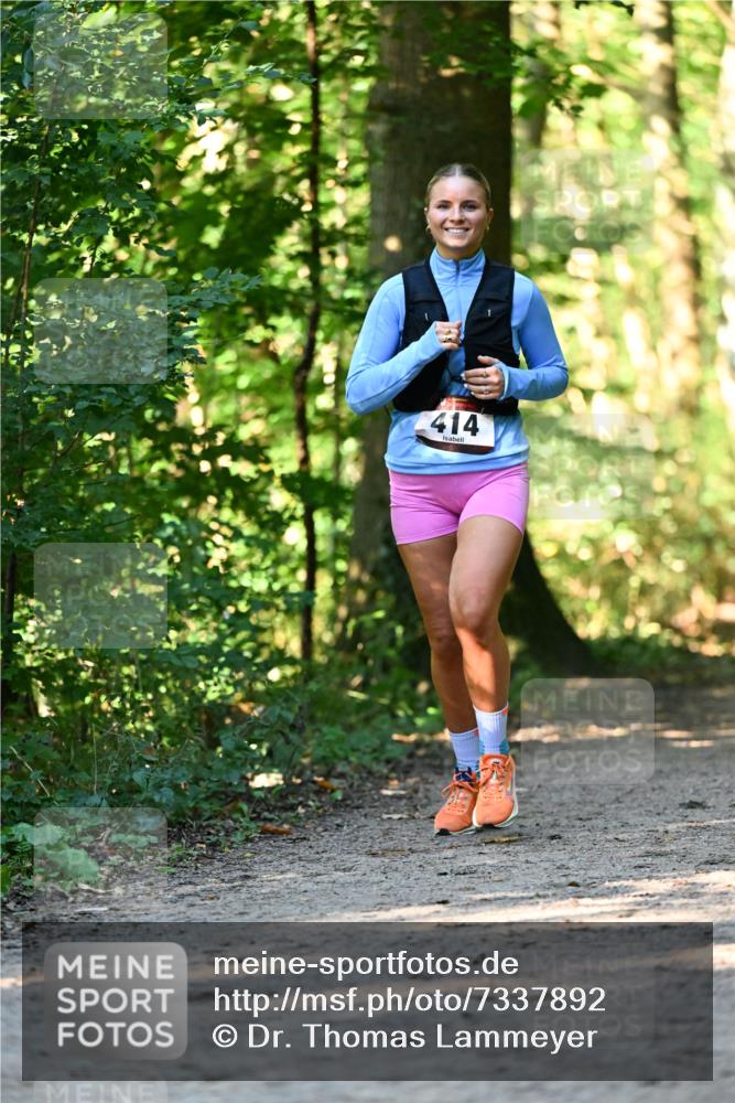 06.10.2024 - Bramfelder Halbmarathon 2024 Dr. Thomas Lammeyer http://msf.ph/oto/7337892 06.10.2024 10:23:47 Laufen 414 meine-sportfotos.de