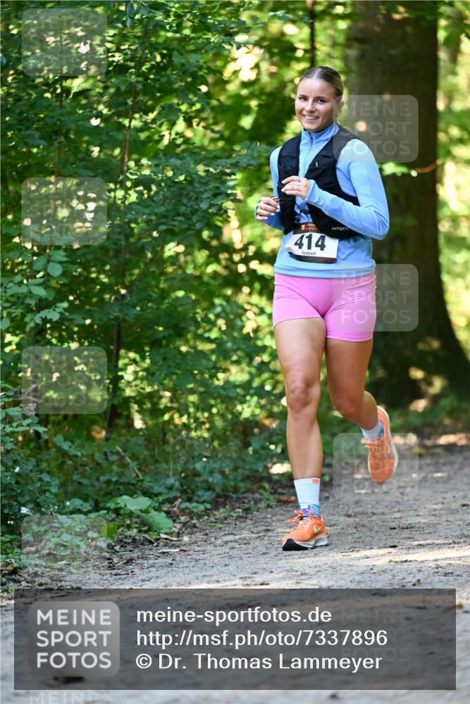 06.10.2024 - Bramfelder Halbmarathon 2024 Dr. Thomas Lammeyer http://msf.ph/oto/7337896 06.10.2024 10:23:47 Laufen 414 meine-sportfotos.de