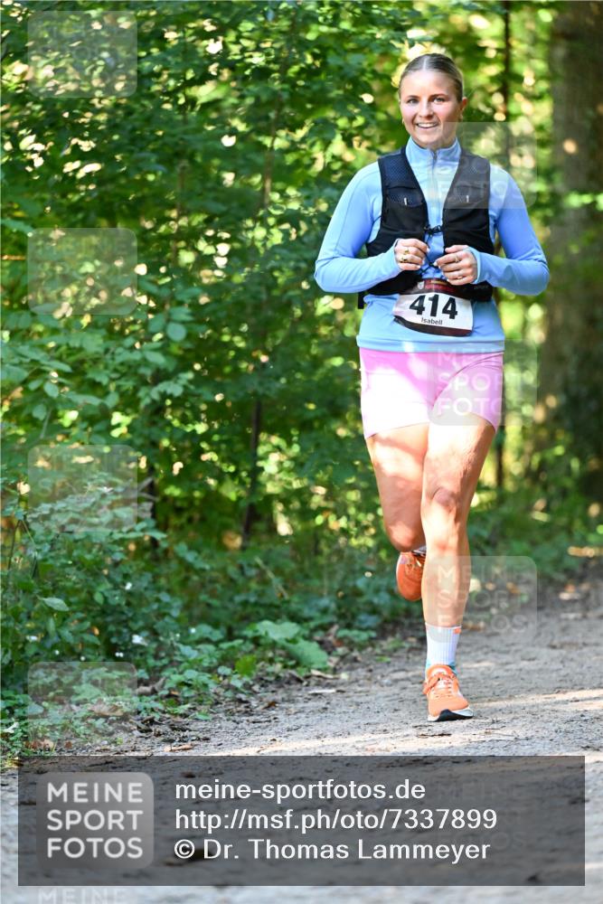 06.10.2024 - Bramfelder Halbmarathon 2024 Dr. Thomas Lammeyer http://msf.ph/oto/7337899 06.10.2024 10:23:48 Laufen 414 meine-sportfotos.de