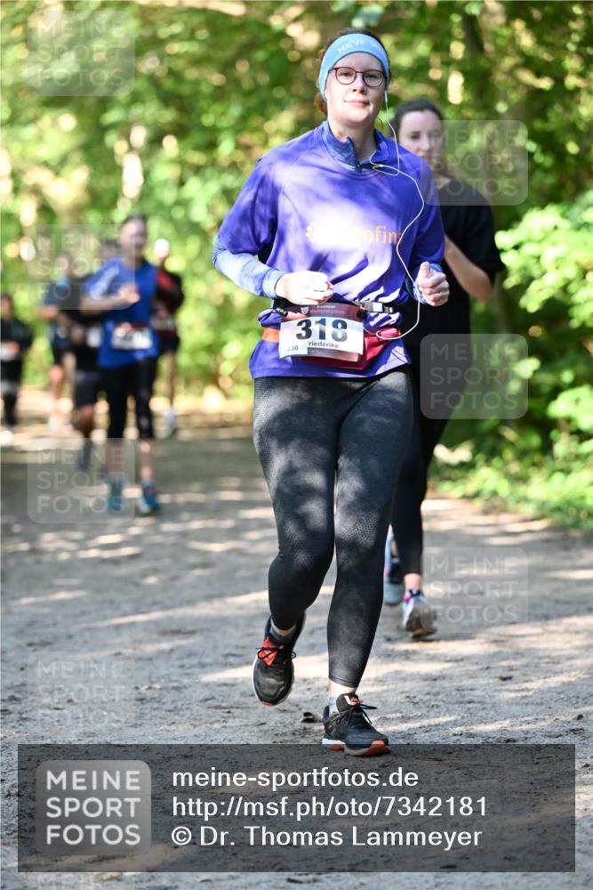 06.10.2024 - Bramfelder Halbmarathon 2024 Dr. Thomas Lammeyer http://msf.ph/oto/7342181 06.10.2024 10:52:43 Laufen 3, 318, 230 meine-sportfotos.de