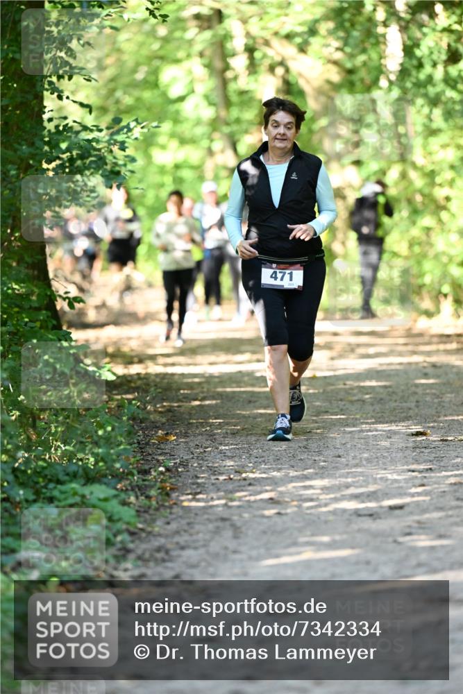 06.10.2024 - Bramfelder Halbmarathon 2024 Dr. Thomas Lammeyer http://msf.ph/oto/7342334 06.10.2024 10:53:02 Laufen 471 meine-sportfotos.de