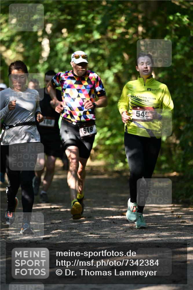 06.10.2024 - Bramfelder Halbmarathon 2024 Dr. Thomas Lammeyer http://msf.ph/oto/7342384 06.10.2024 10:53:11 Laufen 180, 519, 545 meine-sportfotos.de