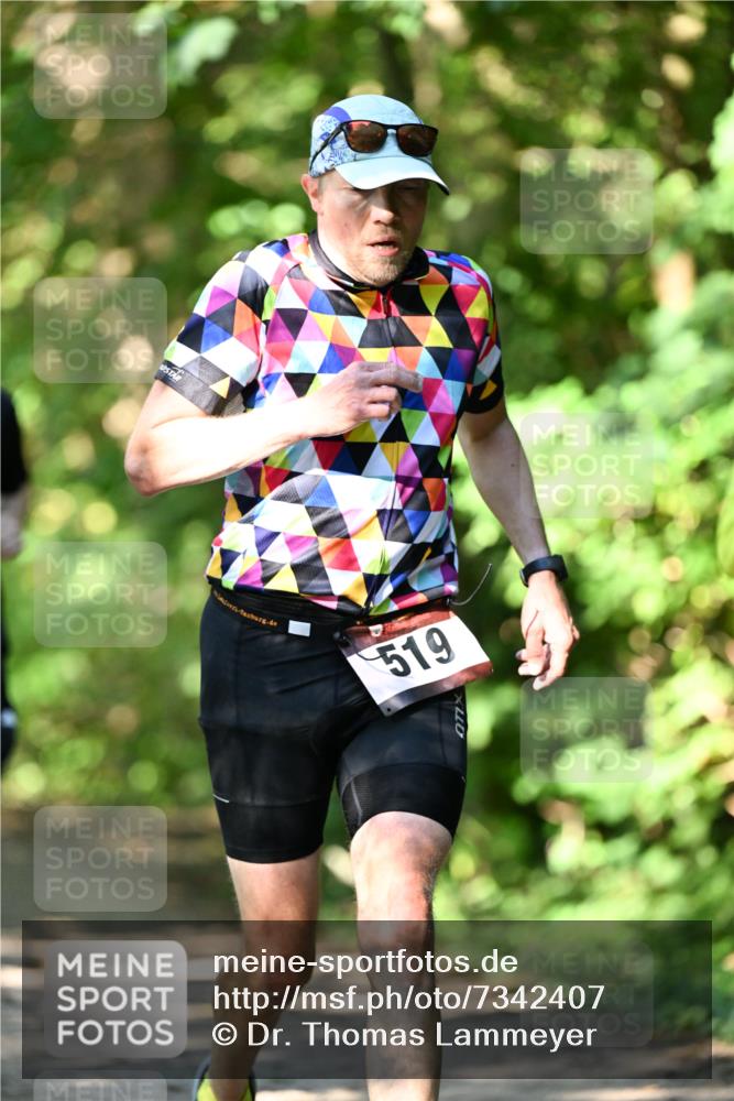 06.10.2024 - Bramfelder Halbmarathon 2024 Dr. Thomas Lammeyer http://msf.ph/oto/7342407 06.10.2024 10:53:14 Laufen 519 meine-sportfotos.de