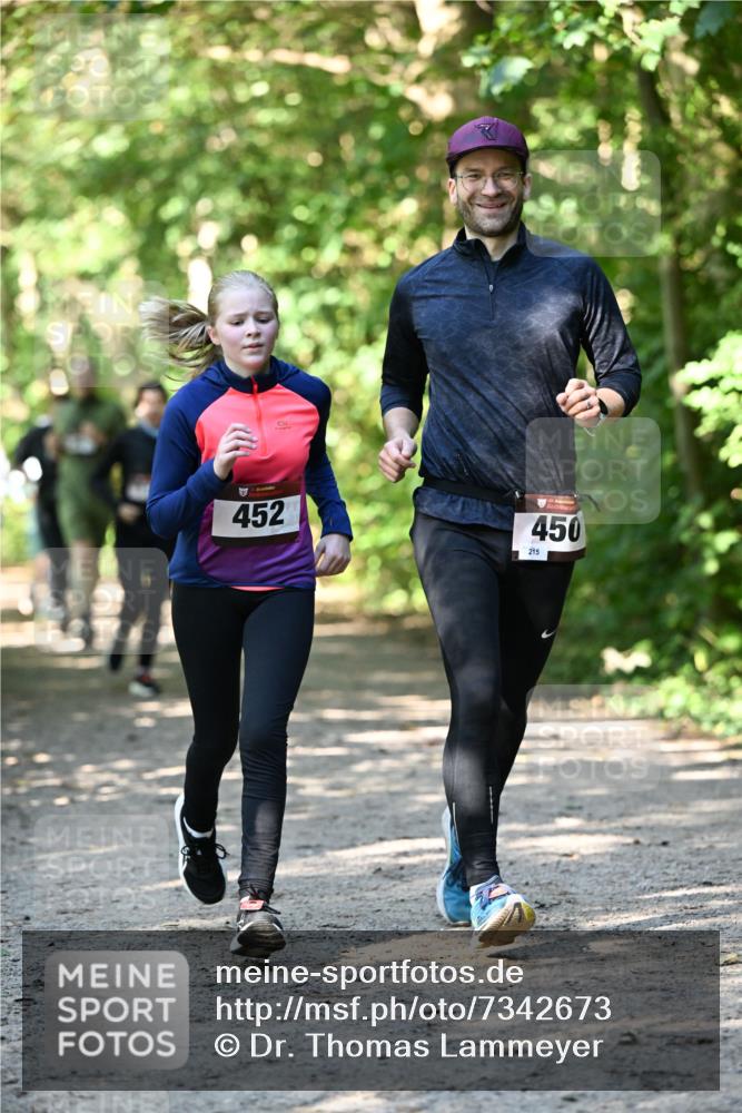 06.10.2024 - Bramfelder Halbmarathon 2024 Dr. Thomas Lammeyer http://msf.ph/oto/7342673 06.10.2024 10:53:46 Laufen 452, 450, 215 meine-sportfotos.de