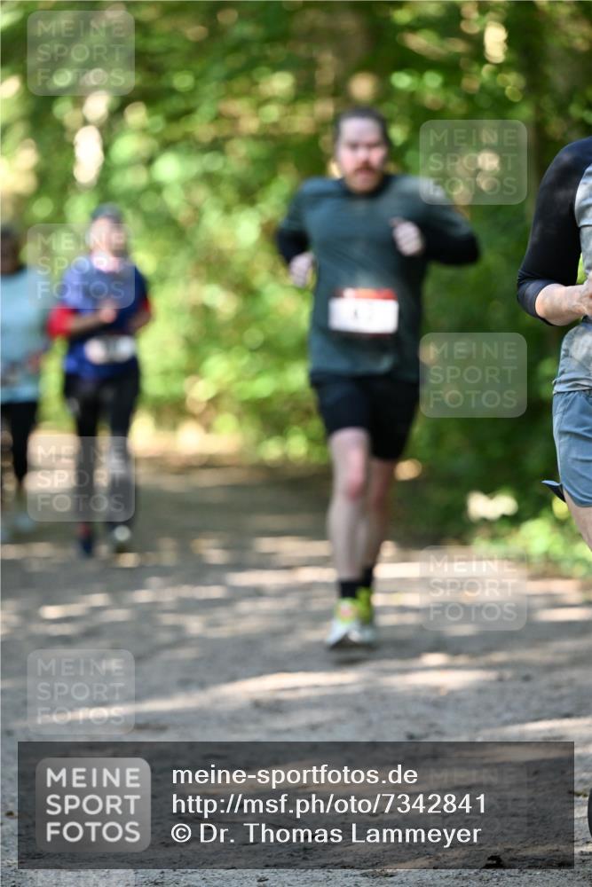 06.10.2024 - Bramfelder Halbmarathon 2024 Dr. Thomas Lammeyer http://msf.ph/oto/7342841 06.10.2024 10:54:05 Laufen  meine-sportfotos.de