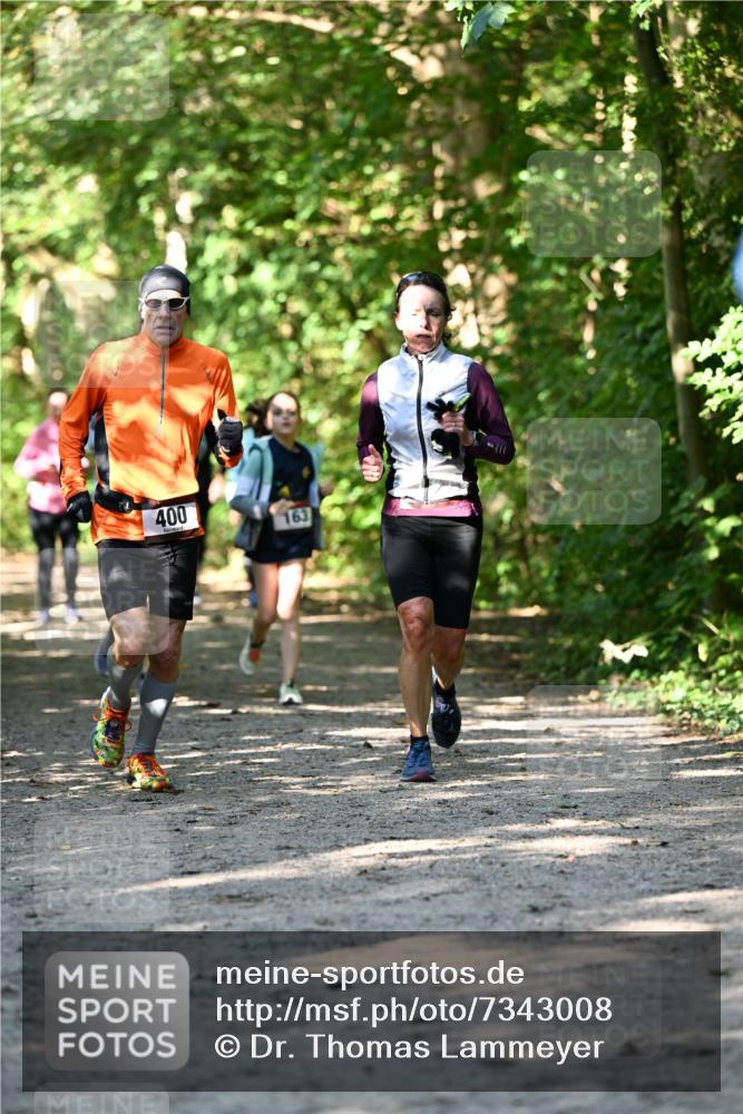 06.10.2024 - Bramfelder Halbmarathon 2024 Dr. Thomas Lammeyer http://msf.ph/oto/7343008 06.10.2024 10:54:17 Laufen 400, 163 meine-sportfotos.de