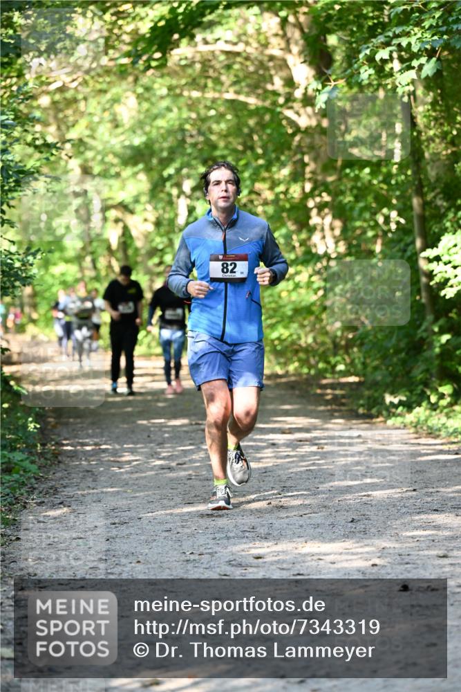 06.10.2024 - Bramfelder Halbmarathon 2024 Dr. Thomas Lammeyer http://msf.ph/oto/7343319 06.10.2024 10:55:46 Laufen 82 meine-sportfotos.de