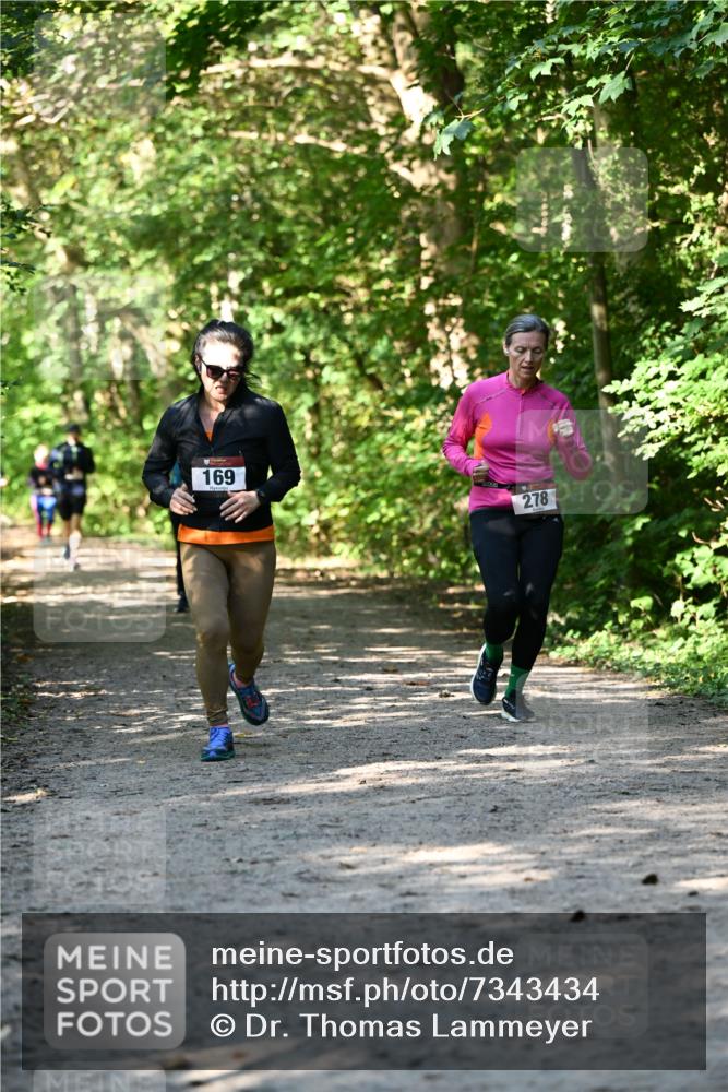 06.10.2024 - Bramfelder Halbmarathon 2024 Dr. Thomas Lammeyer http://msf.ph/oto/7343434 06.10.2024 10:56:28 Laufen 169, 278 meine-sportfotos.de