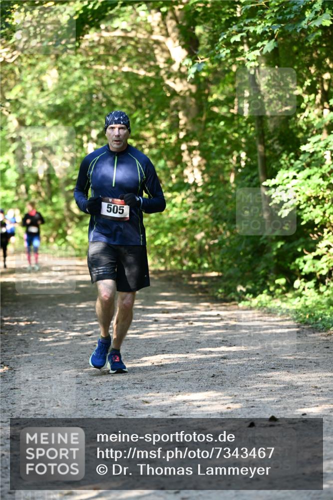 06.10.2024 - Bramfelder Halbmarathon 2024 Dr. Thomas Lammeyer http://msf.ph/oto/7343467 06.10.2024 10:56:38 Laufen 505 meine-sportfotos.de