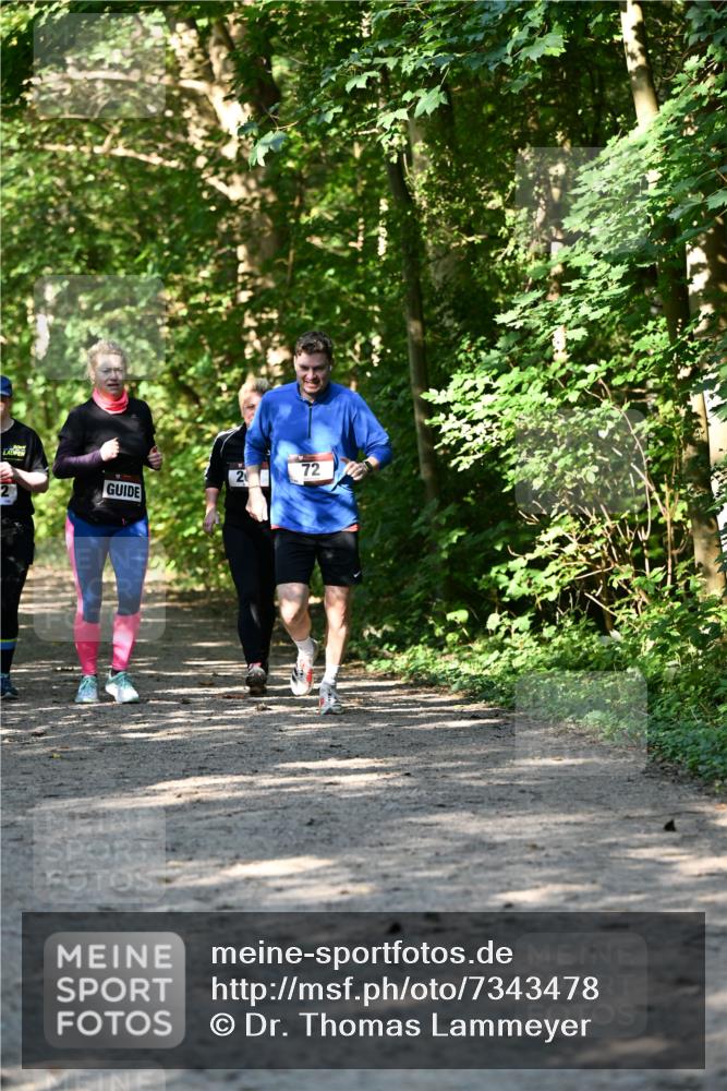 06.10.2024 - Bramfelder Halbmarathon 2024 Dr. Thomas Lammeyer http://msf.ph/oto/7343478 06.10.2024 10:56:53 Laufen 20, 72 meine-sportfotos.de