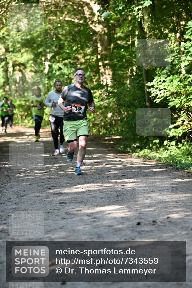 06.10.2024 - Bramfelder Halbmarathon 2024 Dr. Thomas Lammeyer http://msf.ph/oto/7343559 06.10.2024 10:57:27 Laufen 386 meine-sportfotos.de