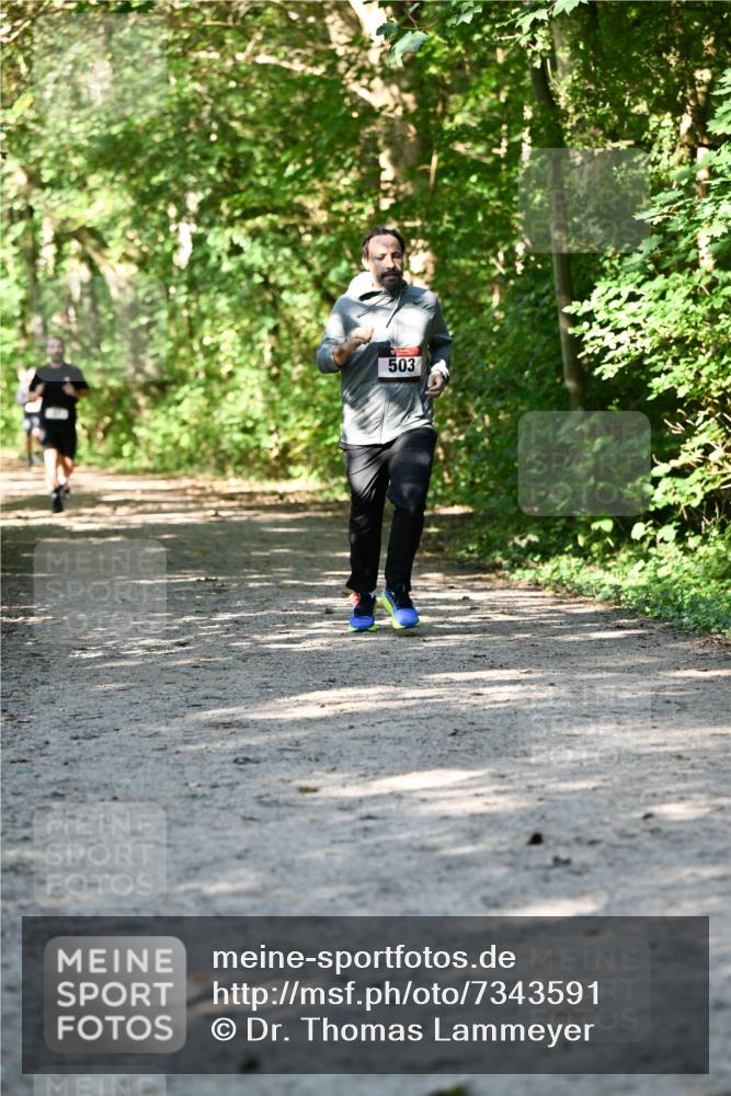 06.10.2024 - Bramfelder Halbmarathon 2024 Dr. Thomas Lammeyer http://msf.ph/oto/7343591 06.10.2024 10:57:39 Laufen 503 meine-sportfotos.de