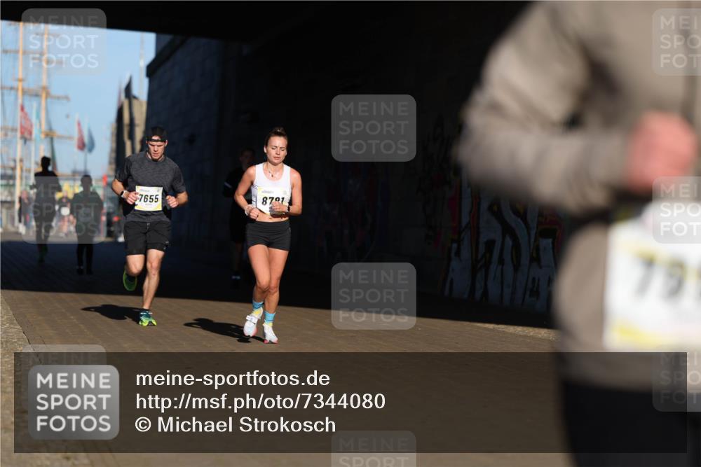 06.10.2024 - 19. swb-Marathon Bremen Michael Strokosch http://msf.ph/oto/7344080 06.10.2024 10:11:17 Laufen 7655, 87, 1, 79 meine-sportfotos.de
