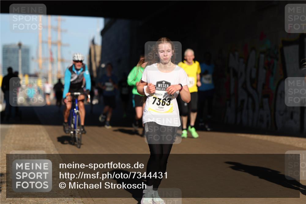 06.10.2024 - 19. swb-Marathon Bremen Michael Strokosch http://msf.ph/oto/7344431 06.10.2024 10:12:58 Laufen 7363 meine-sportfotos.de
