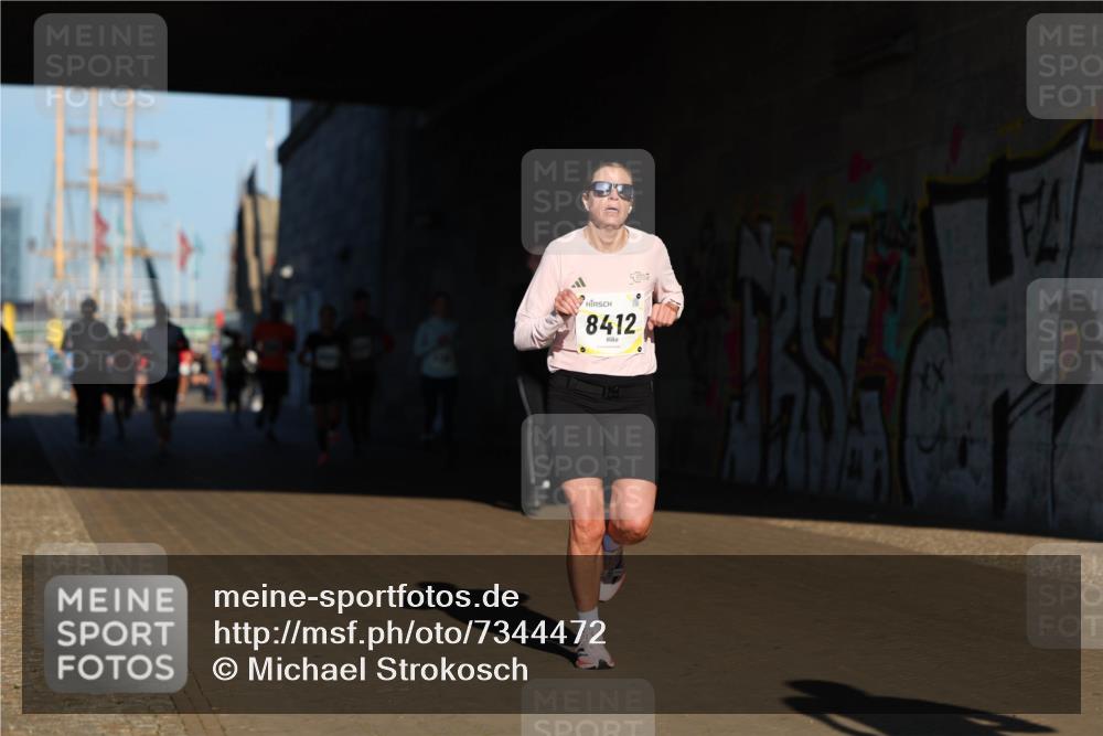06.10.2024 - 19. swb-Marathon Bremen Michael Strokosch http://msf.ph/oto/7344472 06.10.2024 10:13:08 Laufen 8412, 14 meine-sportfotos.de
