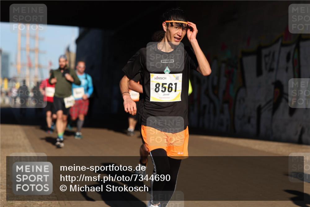 06.10.2024 - 19. swb-Marathon Bremen Michael Strokosch http://msf.ph/oto/7344690 06.10.2024 10:14:05 Laufen 8561 meine-sportfotos.de