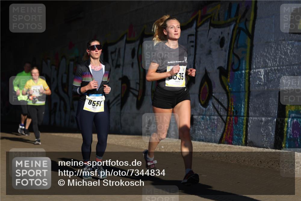 06.10.2024 - 19. swb-Marathon Bremen Michael Strokosch http://msf.ph/oto/7344834 06.10.2024 10:14:41 Laufen 753, 8551, 335 meine-sportfotos.de
