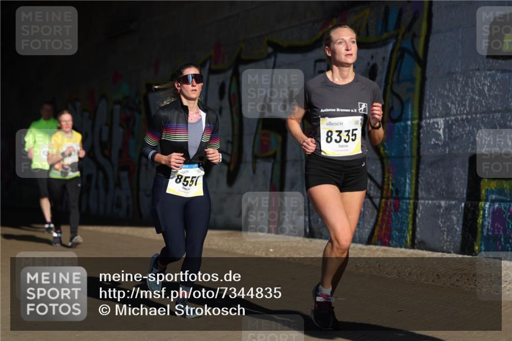 06.10.2024 - 19. swb-Marathon Bremen Michael Strokosch http://msf.ph/oto/7344835 06.10.2024 10:14:41 Laufen 8551, 8335 meine-sportfotos.de