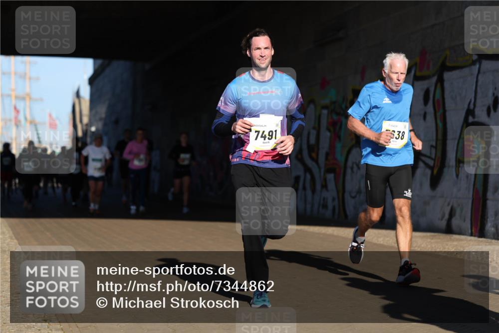 06.10.2024 - 19. swb-Marathon Bremen Michael Strokosch http://msf.ph/oto/7344862 06.10.2024 10:14:50 Laufen 15, 24, 7491, 538 meine-sportfotos.de