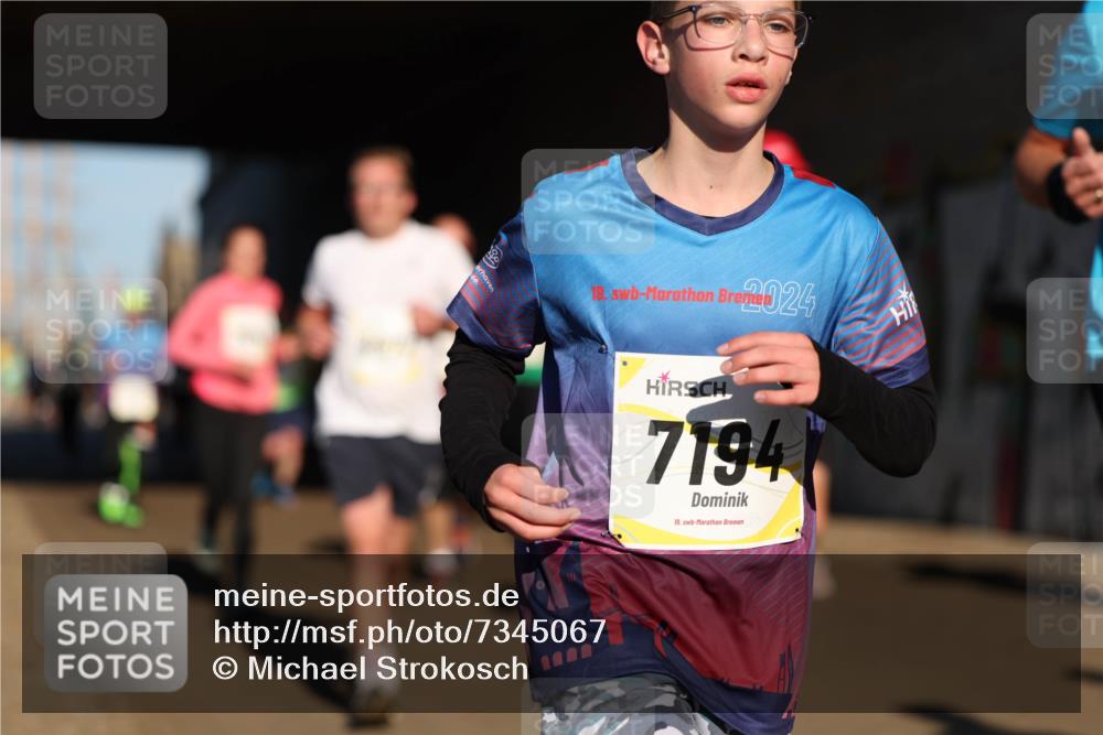 06.10.2024 - 19. swb-Marathon Bremen Michael Strokosch http://msf.ph/oto/7345067 06.10.2024 10:15:48 Laufen 19, 024, 7194, 19 meine-sportfotos.de