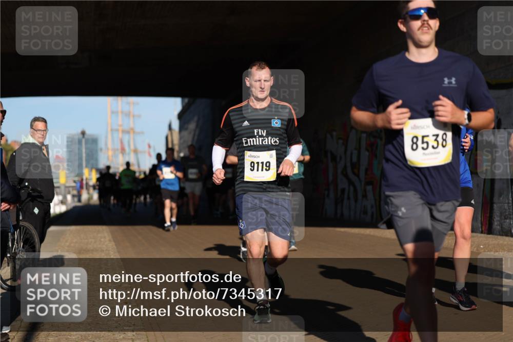 06.10.2024 - 19. swb-Marathon Bremen Michael Strokosch http://msf.ph/oto/7345317 06.10.2024 10:16:46 Laufen 9119, 8538 meine-sportfotos.de