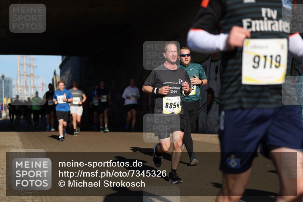 06.10.2024 - 19. swb-Marathon Bremen Michael Strokosch http://msf.ph/oto/7345326 06.10.2024 10:16:48 Laufen 2024, 8854, 2, 9119 meine-sportfotos.de