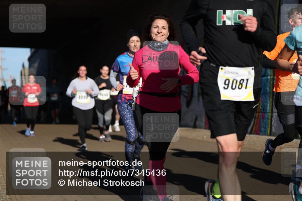 06.10.2024 - 19. swb-Marathon Bremen Michael Strokosch http://msf.ph/oto/7345436 06.10.2024 10:17:13 Laufen 899, 9081 meine-sportfotos.de