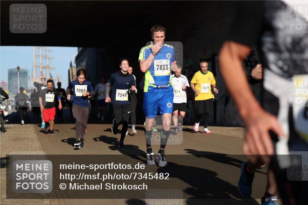 06.10.2024 - 19. swb-Marathon Bremen Michael Strokosch http://msf.ph/oto/7345482 06.10.2024 10:17:22 Laufen 7066, 7249, 8867, 7823, 110, 7474, 7974 meine-sportfotos.de