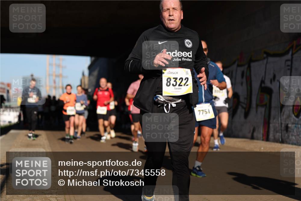 06.10.2024 - 19. swb-Marathon Bremen Michael Strokosch http://msf.ph/oto/7345558 06.10.2024 10:17:36 Laufen 8322, 7751 meine-sportfotos.de