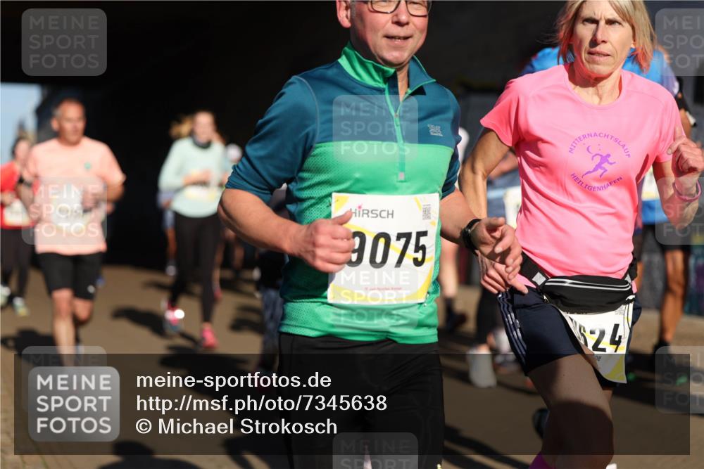 06.10.2024 - 19. swb-Marathon Bremen Michael Strokosch http://msf.ph/oto/7345638 06.10.2024 10:17:55 Laufen 3075, 24 meine-sportfotos.de