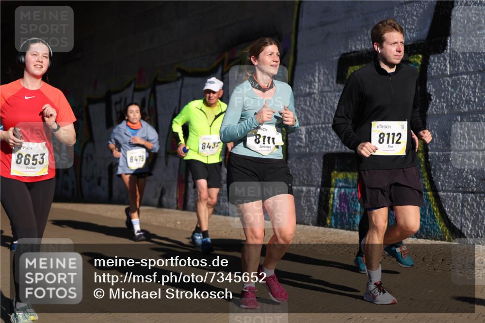 06.10.2024 - 19. swb-Marathon Bremen Michael Strokosch http://msf.ph/oto/7345652 06.10.2024 10:17:58 Laufen 8653, 8479, 843, 8111, 8112 meine-sportfotos.de