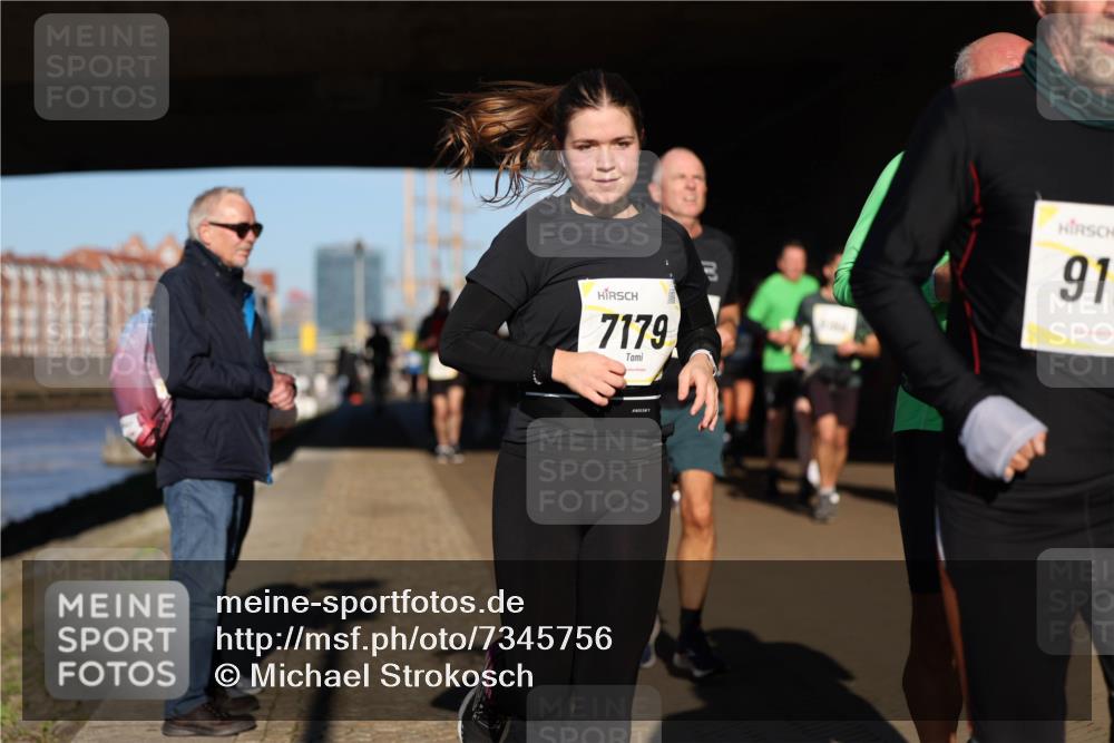 06.10.2024 - 19. swb-Marathon Bremen Michael Strokosch http://msf.ph/oto/7345756 06.10.2024 10:18:21 Laufen 7179, 91 meine-sportfotos.de