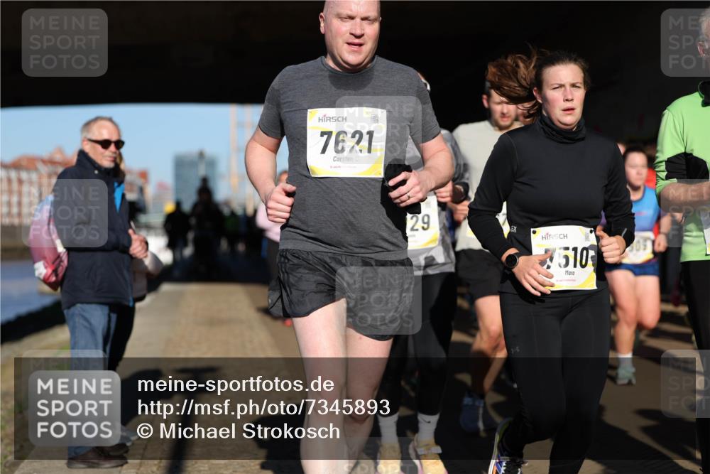 06.10.2024 - 19. swb-Marathon Bremen Michael Strokosch http://msf.ph/oto/7345893 06.10.2024 10:18:49 Laufen 7621, 29, 510 meine-sportfotos.de