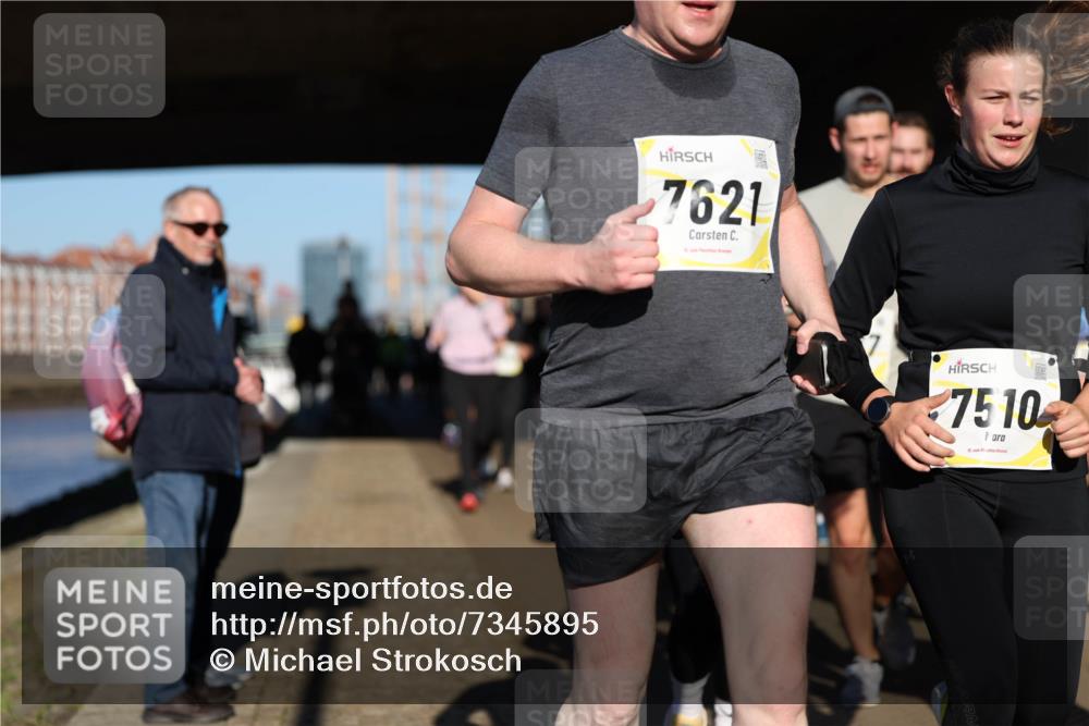 06.10.2024 - 19. swb-Marathon Bremen Michael Strokosch http://msf.ph/oto/7345895 06.10.2024 10:18:49 Laufen 7621, 75, 10 meine-sportfotos.de